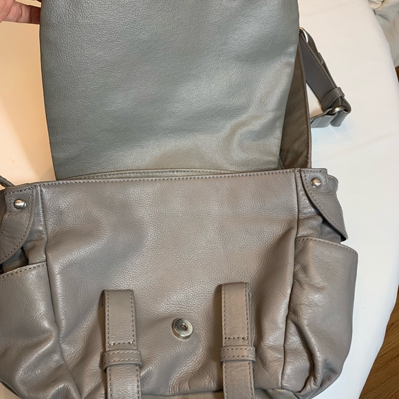 Walter by Walter Baker gray leather handbag - Picture 8 of 8